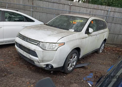 2014 Mitsubishi Outlander Se z USA, uszkodzony, nr VIN JA4AD3A37EZ011951
